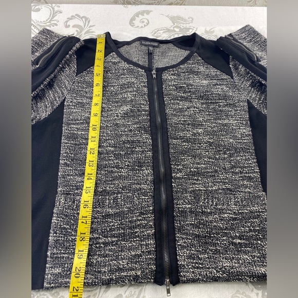 EILEEN FISHER ITALIAN FABRIC Jacket
Tweedy Knitted Cotton Crop - Picture 7 of 13